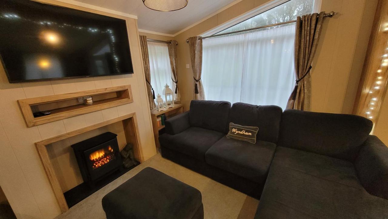 Luxury Lodge On Edge Of New Forest And 800M From Sea Entertainment And Leisure Passes Included Милфорд-он-Си Экстерьер фото
